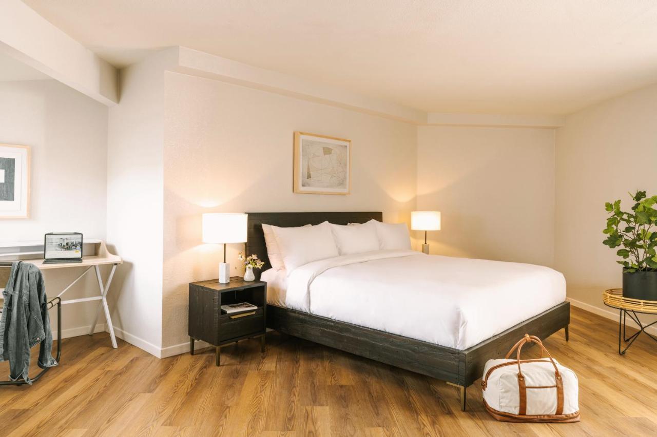 La Ensenada Hotel Laguna Beach, Sonder Bilik gambar